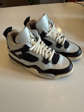 Jordan 4 Retro Sneakers in Silver and Black